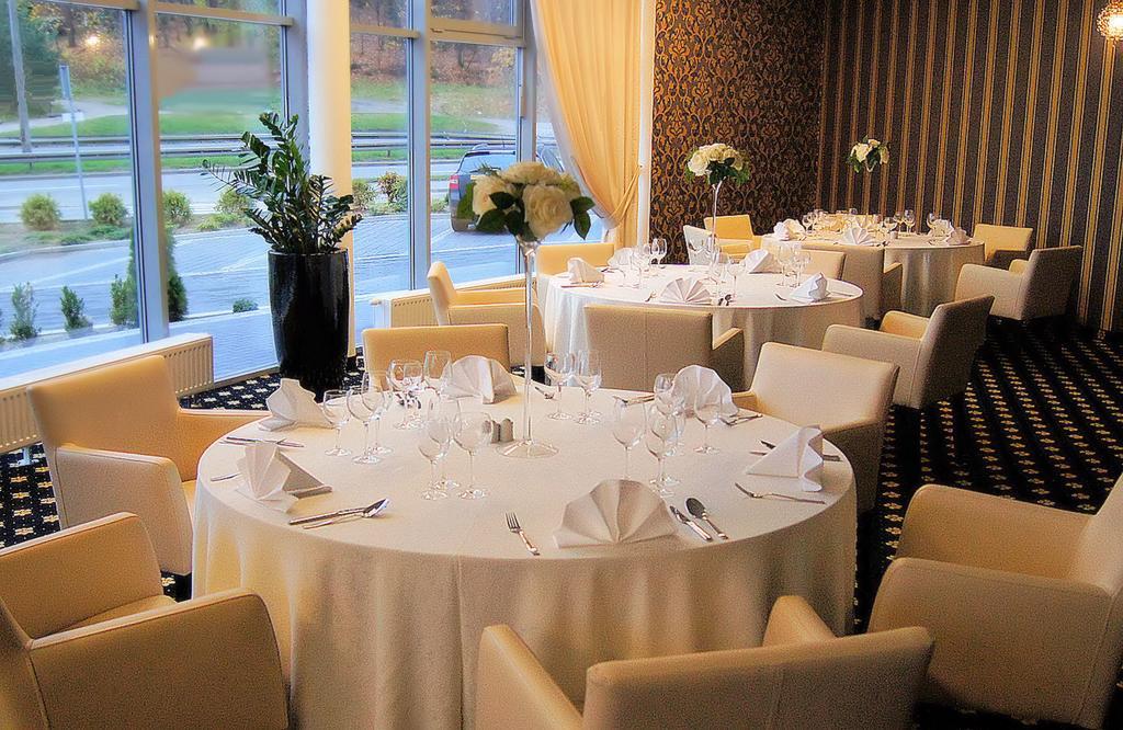 Hotel Business Faltom Gdynia Rumia Dış mekan fotoğraf