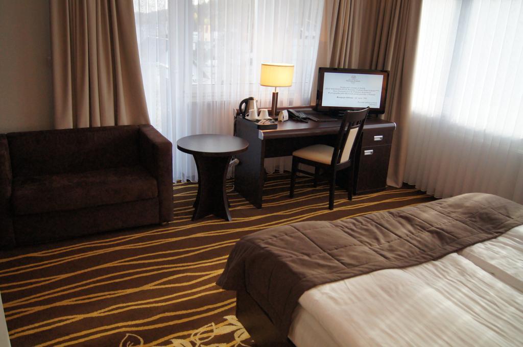 Hotel Business Faltom Gdynia Rumia Dış mekan fotoğraf