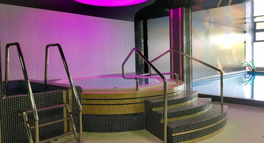 Hotel Business Faltom Gdynia Rumia Dış mekan fotoğraf